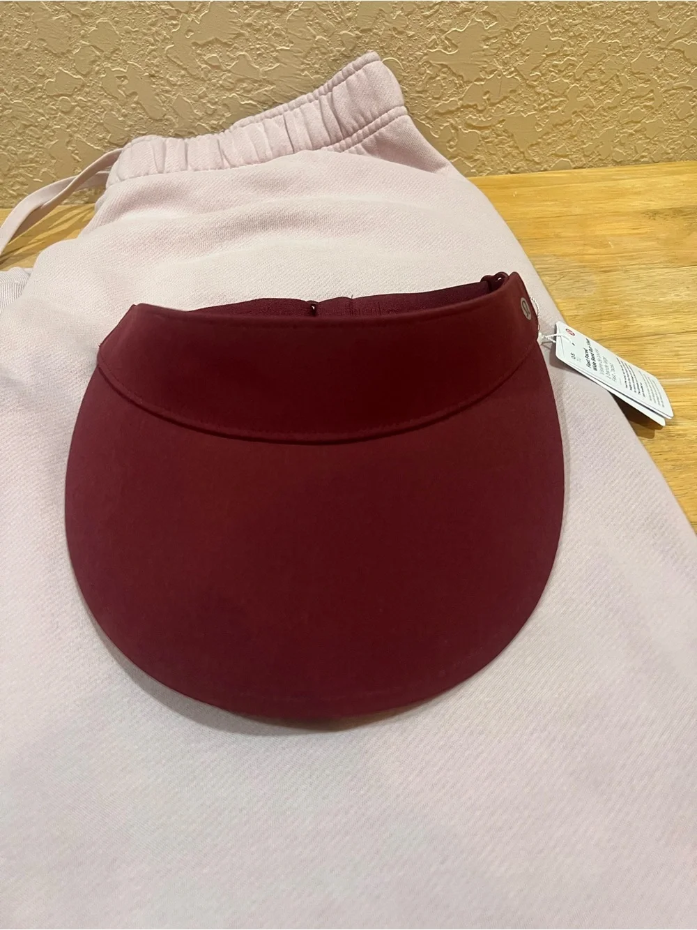lululemon athletica Fast paced wide Band Run Visor colo:BBAY